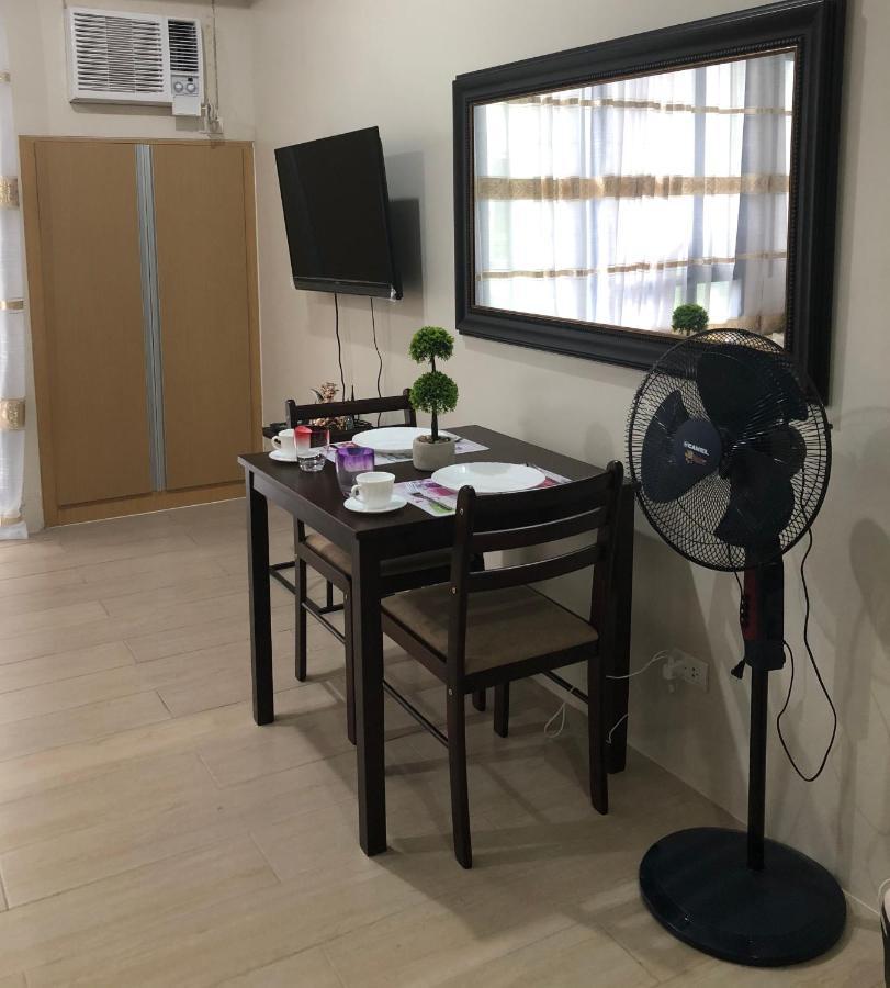 Robles' Unit At 81 Newport Boulevard Manila Exteriér fotografie